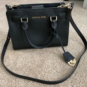 Michael Kors Dillon crossbody